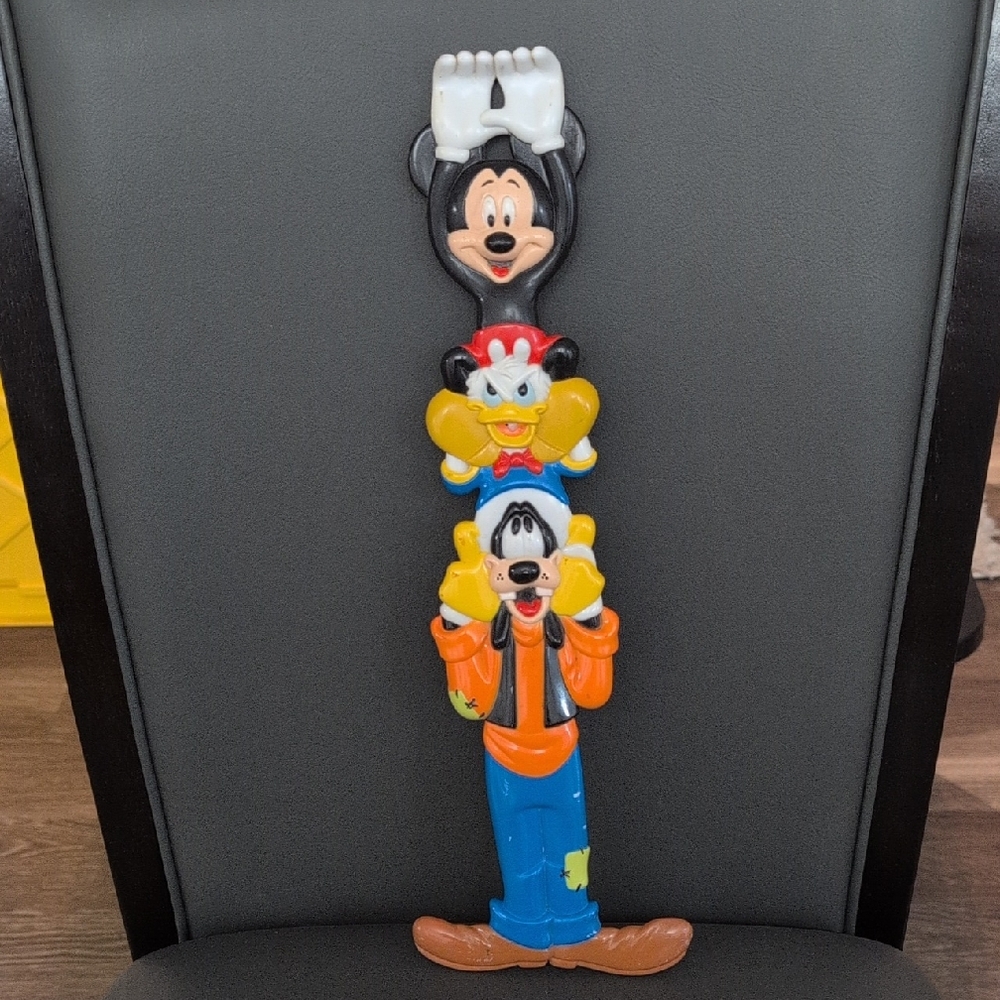 Vintage Disney Back Scratcher